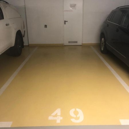 Sweet Home Apartman , 30Sqm Studio, Free Private Parking, Mountain View, Balcony, 20 Min From Downtown 布达佩斯 外观 照片